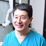江崎 友大 院長