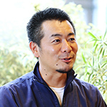 安川 英輔 院長