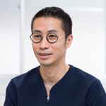忌部 航 院長