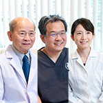 羽生 健 院長、羽生 友起子 副院長、羽生 仁 先生