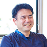 足立 雄太 院長