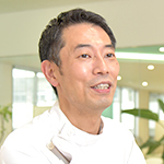 財津 泰久 院長