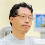 月岡庸之 院長