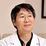 久富 勘太郎 院長