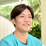 逸木 敬侑 院長