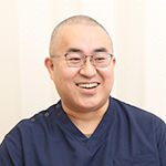 井上 智弘 院長