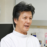 服部 俊彦 院長