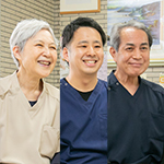 下坂 満 院長、木下 忠雄 理事長、木下 益貴与 先生