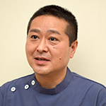 嶺井 弘行 院長