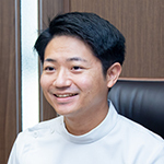 徳田 貴昭 院長