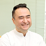 平井 俊一郎 院長