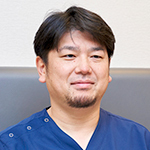 鳥飼 勇介 院長