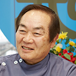 坪井 新一 院長