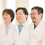 臼井 英晶 院長、日吉 敦寿 副院長、高田 尚忠 先生