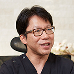岡崎 英起 院長