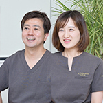 竹内 摂 院長、竹内 薫子 副院長