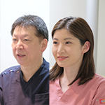 秋澤 秀彰 院長、秋澤 澪奈 先生