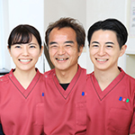 市川博文院長、市川明里先生、市川翔太先生 あい歯科 矯正歯科