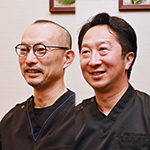 神谷玄司院長、中田雄介副院長 丸の内永楽ビル歯科クリニック