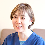 青山智美理事長 青山歯科医院