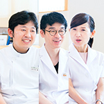 福井毅顕先生、大倉裕子先生、今本龍先生 ふくい内科クリニック