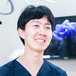酒井翔悟院長 まめなか歯科