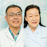岩佐弘一院長、東弥生先生 医療法人 イワサクリニック