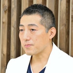 石鳥直孝 院長