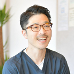 服部真丈副院長 服部歯科