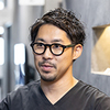 遠矢政和院長 Tenjin Toya Clinic