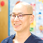 桑原浩徳院長 くわはらこどもクリニック