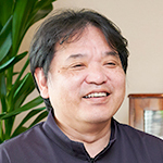 亀井勝行理事長 ノーブルデンタルオフィス