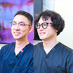 荒木泰博理事長、西川侑院長 リアム歯科クリニック東大島