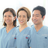 横山紗和子理事長、宮下博行院長、大村友理先生 自由が丘歯科オーラルケア
