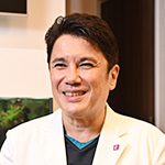 鈴木ティベリュウ浩志院長 公津の杜メディカルクリニック