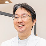 岡本崇彦院長 おかもと歯科こども歯科クリニック