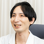 謝花幸祐院長 しゃばなこどもクリニック
