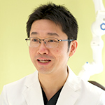 村上英理事長 クローバー歯科クリニック