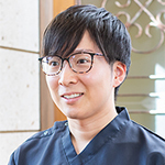 有坂佳祐副院長 有坂歯科・インプラントオフィス