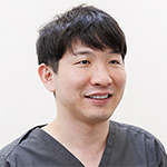 赤崎公星理事長 デンタルオフィス虎ノ門