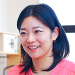 坂詰智美院長 Bookmark Dental Clinic