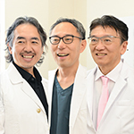 尾崎聡理事長、岩田智則院長、反町隆俊副院長 えびな脳神経クリニック