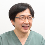 三角 和雄 院長