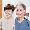 岩崎敏明院長、岩崎弘子さん ヒロ歯科医院