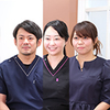 高橋英子院長、有田美江先生、藤野紘亘先生 けやき歯科醫院北柏