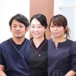 高橋英子院長、有田美江先生、藤野紘亘先生 けやき歯科醫院北柏