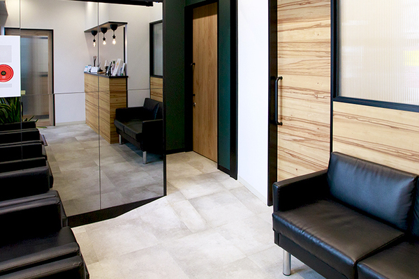 山崎豪院長 Salus Dental Clinic Kugahara1