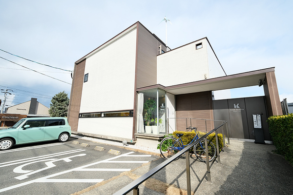 岸哲也院長 きし哲也歯科医院1