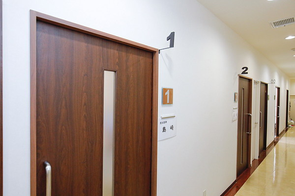 島崎賢仁院長 さぎぬま脳神経クリニック1