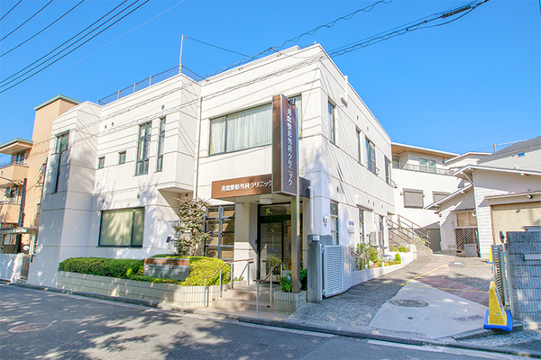 井出学院長 井出整形外科クリニック1